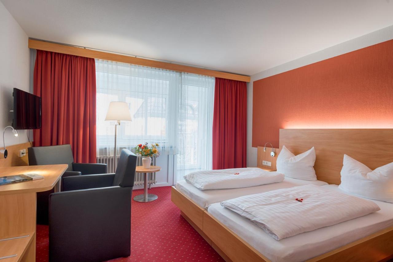 טיטיזי-נוישטאדט Hotel Jaegerhaus מראה חיצוני תמונה